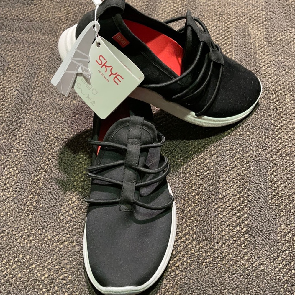 Women’s shoes